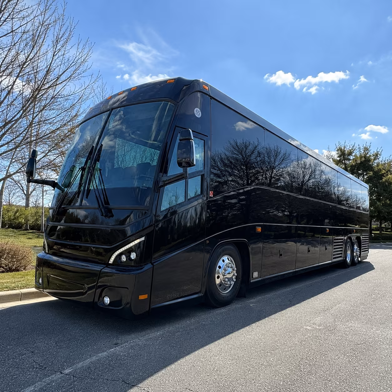 charter bus and shuttle service to will rogers world airport okc
