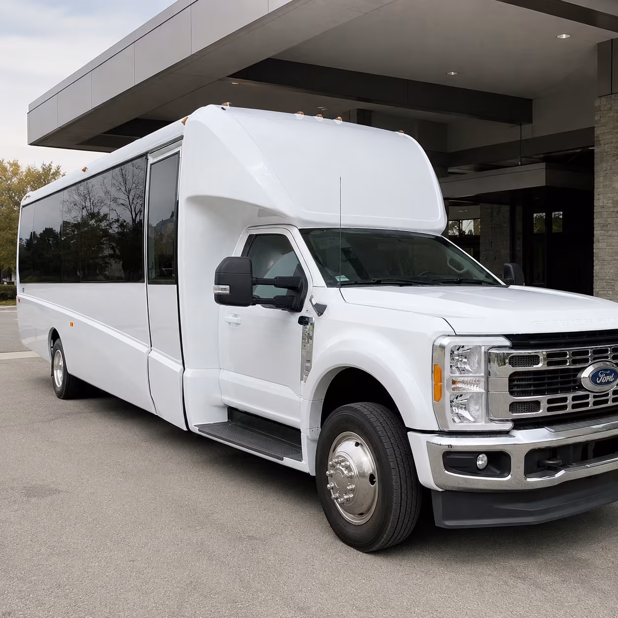 corporate airport transfer buses between edmond and will rogers world airport