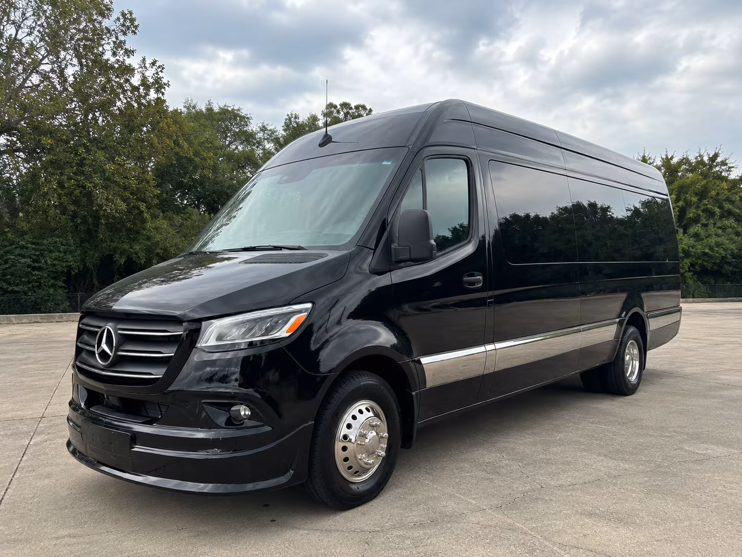 edmond sprinter limousine