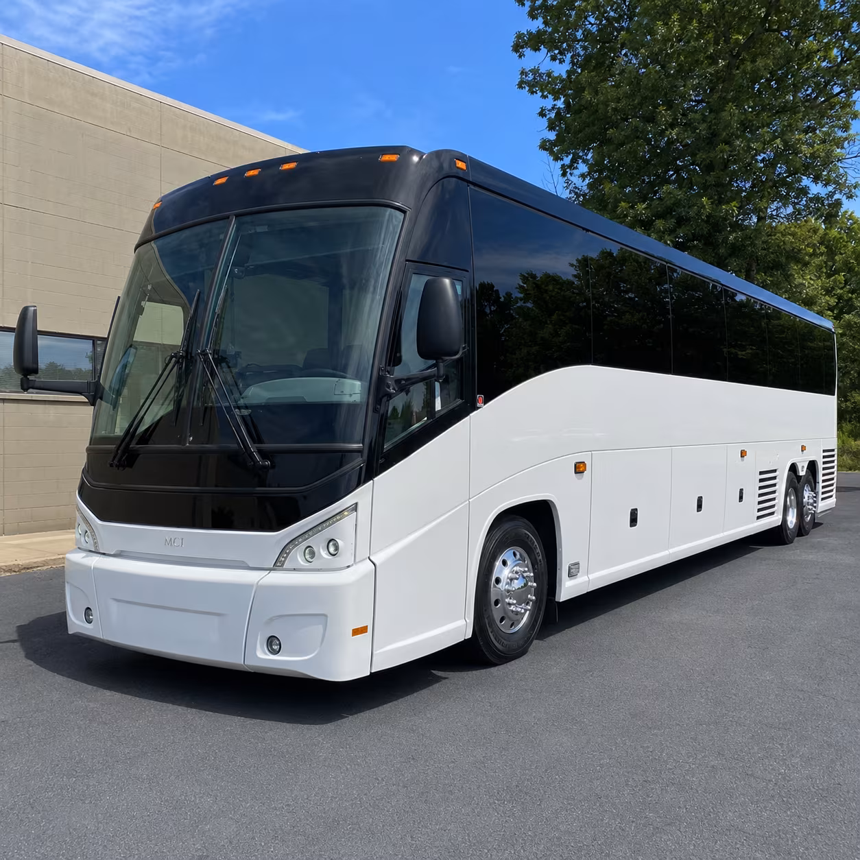 group hotel shuttle buses between edmond and okc airport hotels