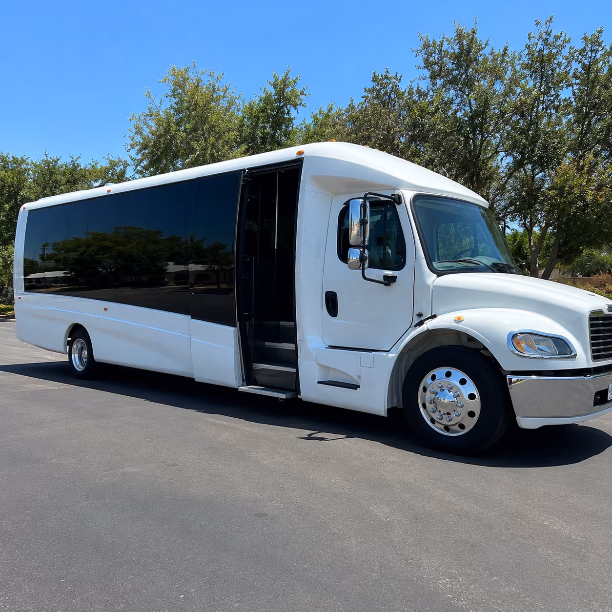 wedding and rehearsal dinner buses in edmond
