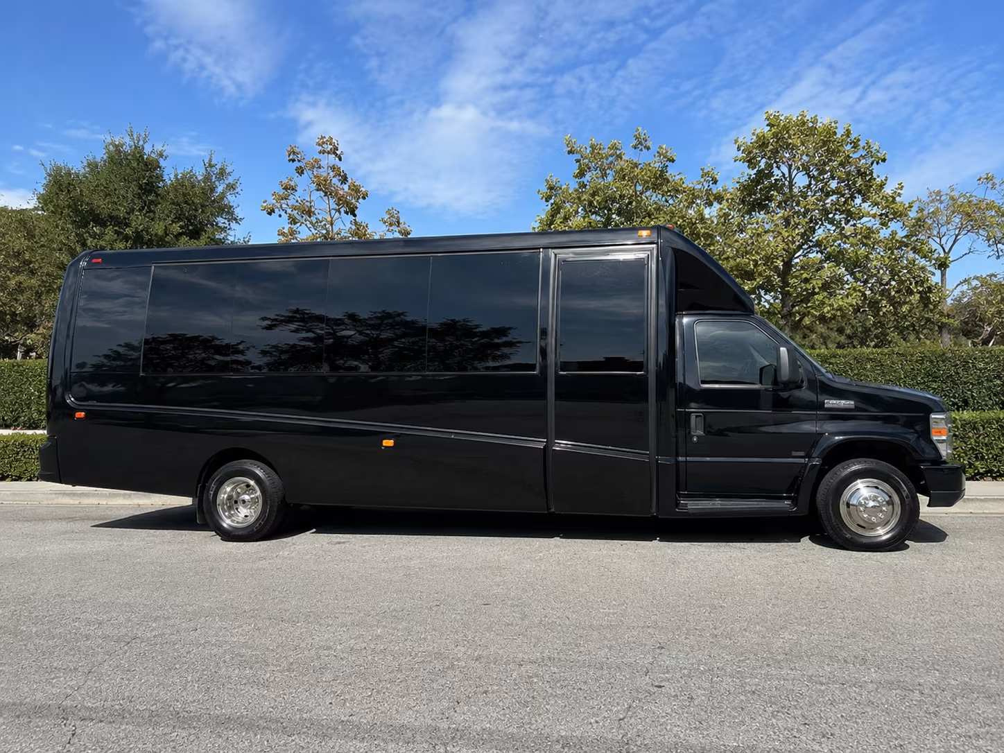 weekly worship shuttle buses for edmond congregations